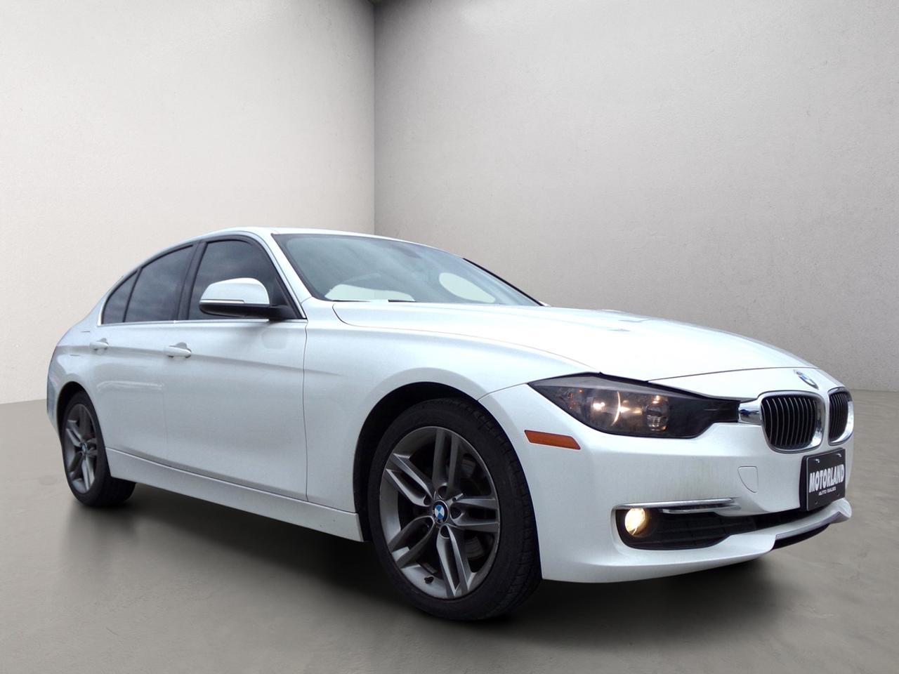 2015 BMW 3 Series 320i xDrive Navigation Photo2
