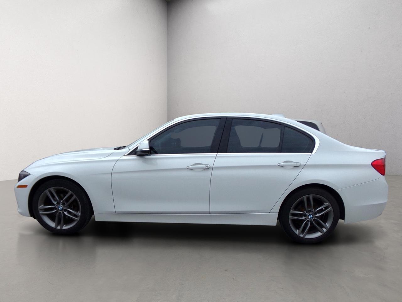 2015 BMW 3 Series 320i xDrive Navigation Photo