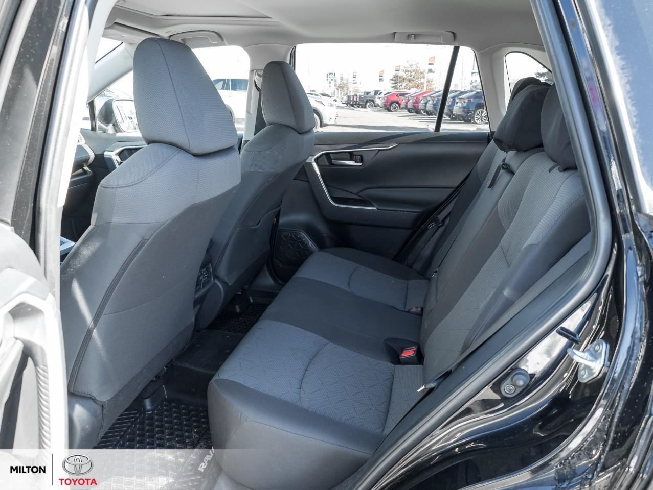 2025 Toyota RAV4 POWER SEAT SUNROOF HEATED STEERING ONE OWNER TCUV Photo