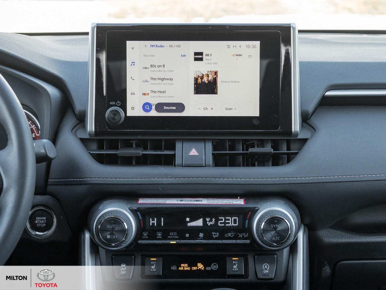 2025 Toyota RAV4 POWER SEAT SUNROOF HEATED STEERING ONE OWNER TCUV Photo