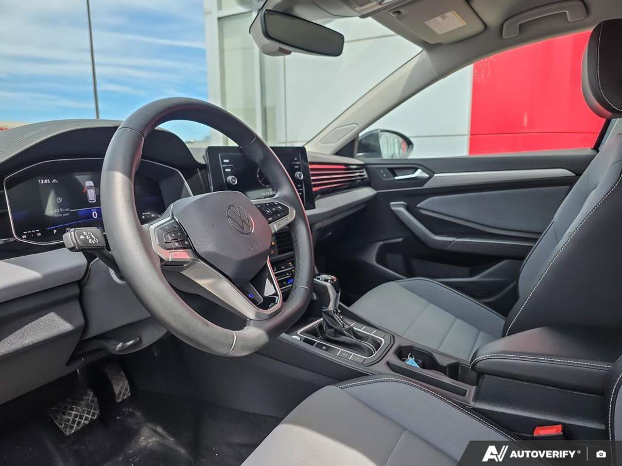 2025 Volkswagen Jetta Comfortline | Apple Car Play | Android Auto | Heated Seats | Photo