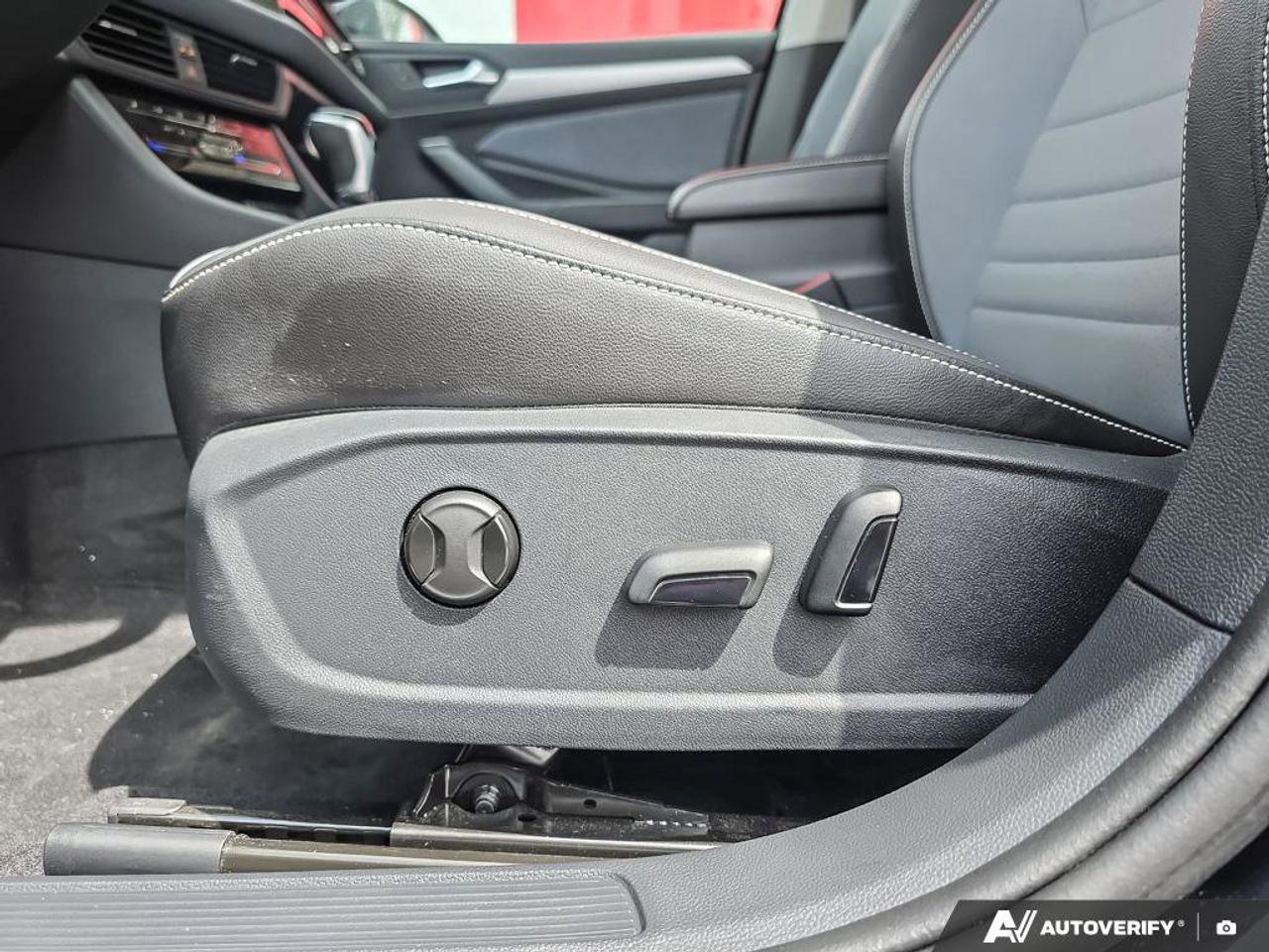 2025 Volkswagen Jetta Comfortline | Apple Car Play | Android Auto | Heated Seats | Photo