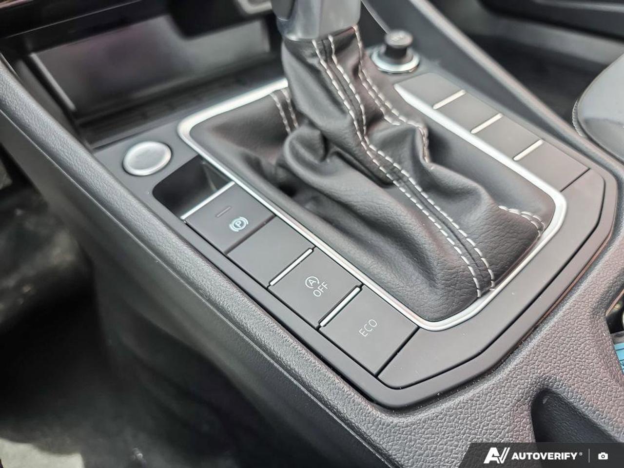 2025 Volkswagen Jetta Comfortline | Apple Car Play | Android Auto | Heated Seats | Photo