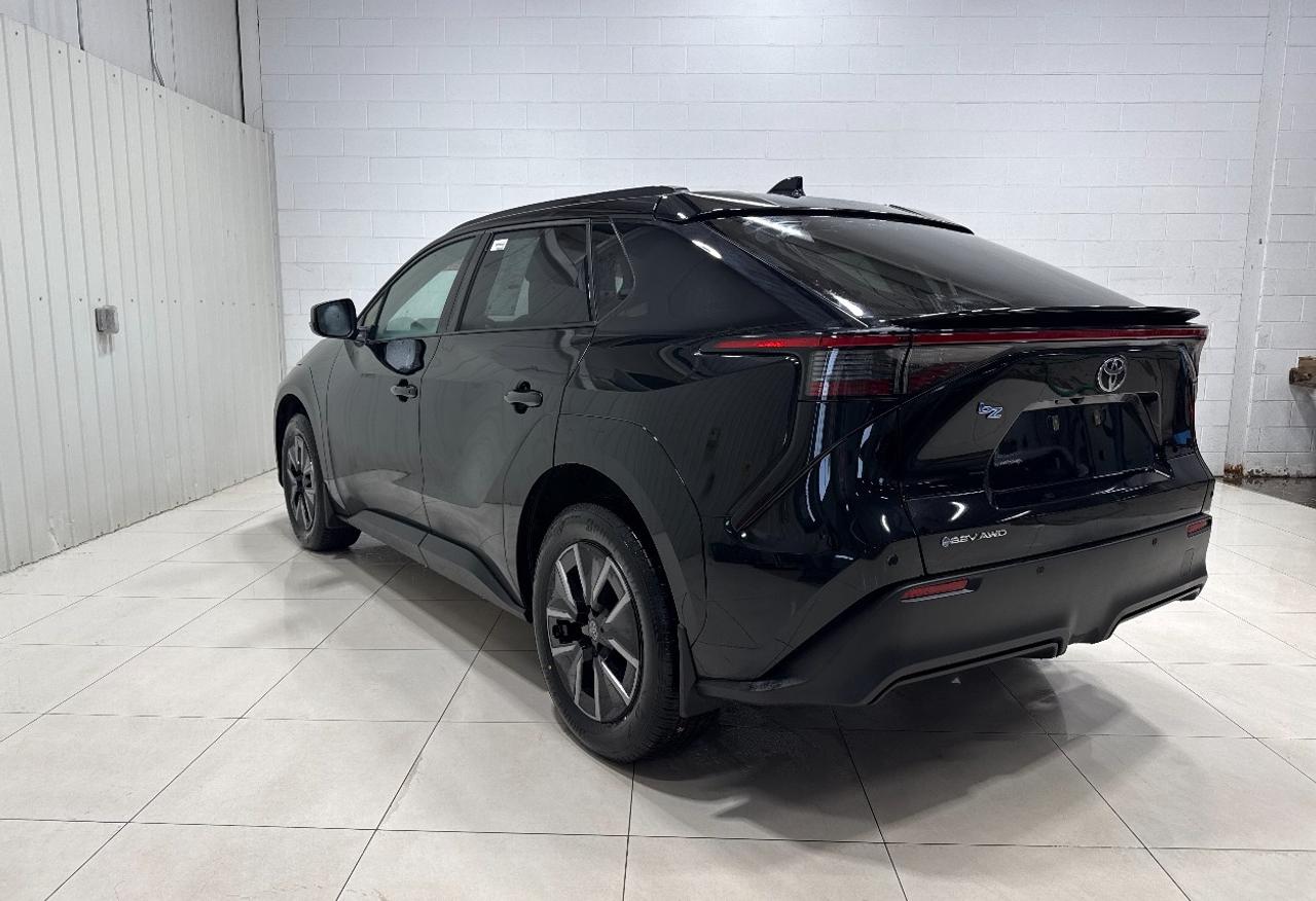 2026 Toyota bZ XLE 4dr All-Wheel Drive Photo3