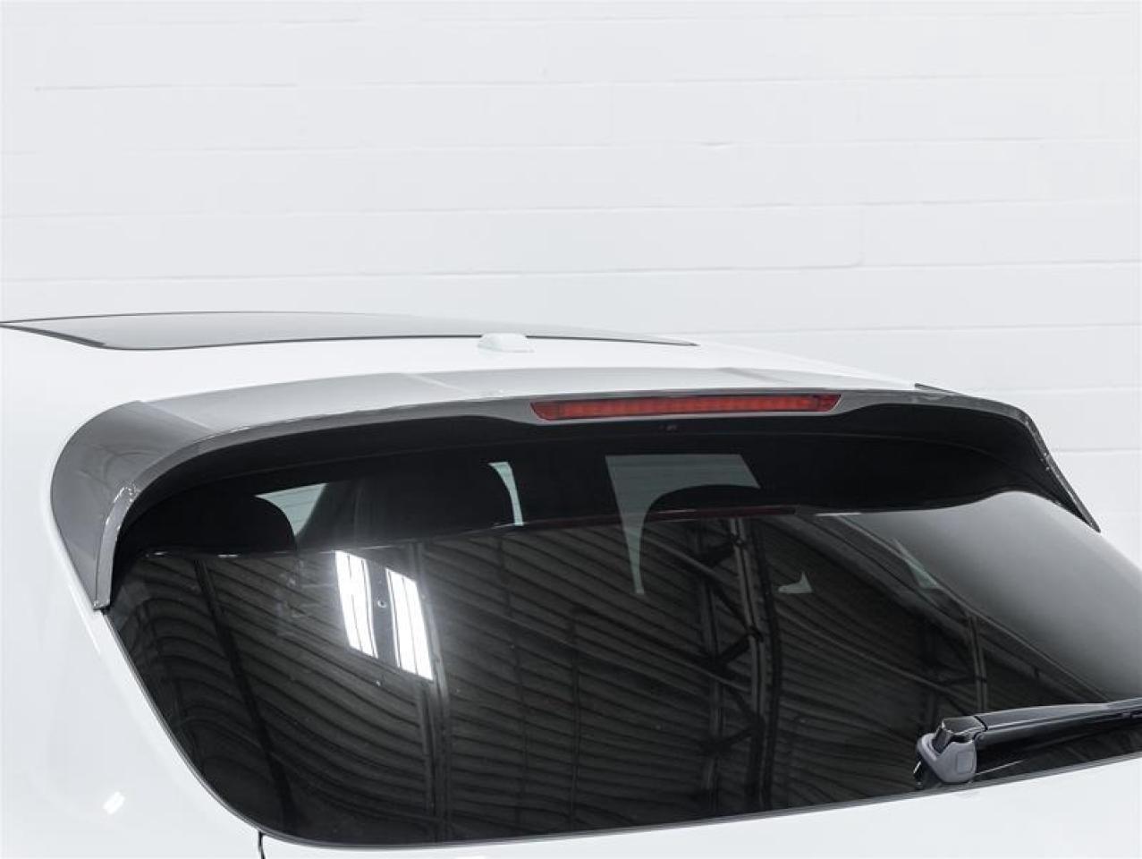 2026 Porsche Macan  Photo