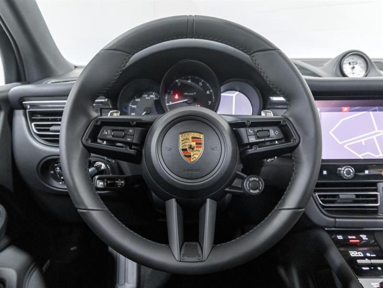 2026 Porsche Macan  Photo