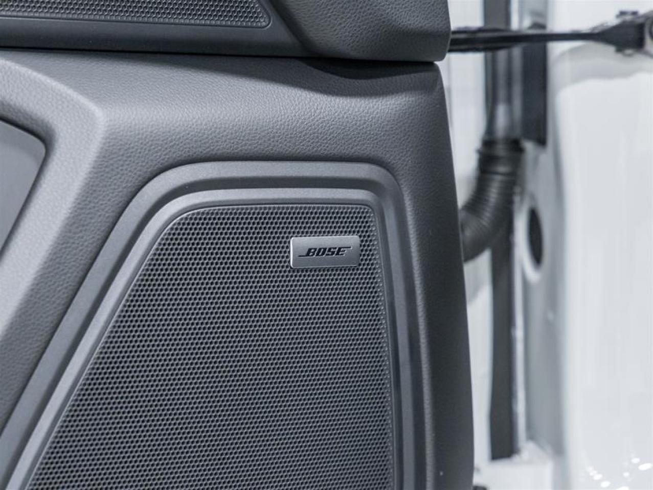 2026 Porsche Macan  Photo