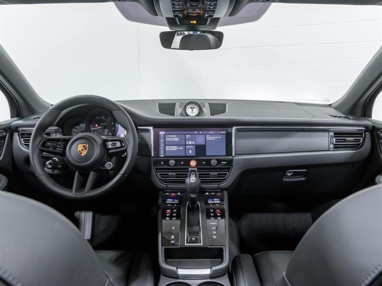 2026 Porsche Macan  Photo