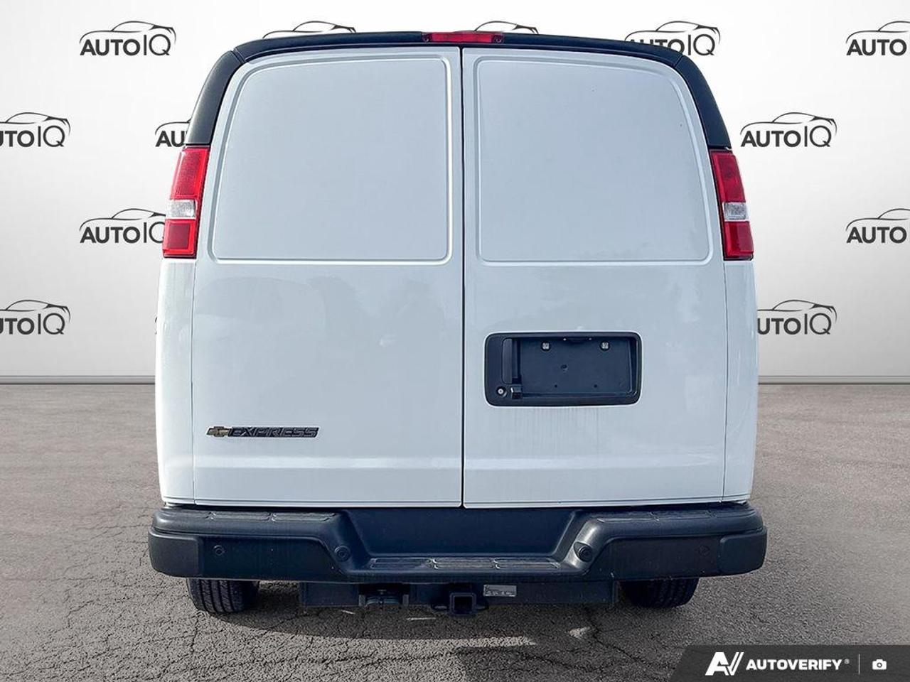 2026 Chevrolet Express 2500 Work Van Rear-Wheel Drive Extended Cargo Van Photo4