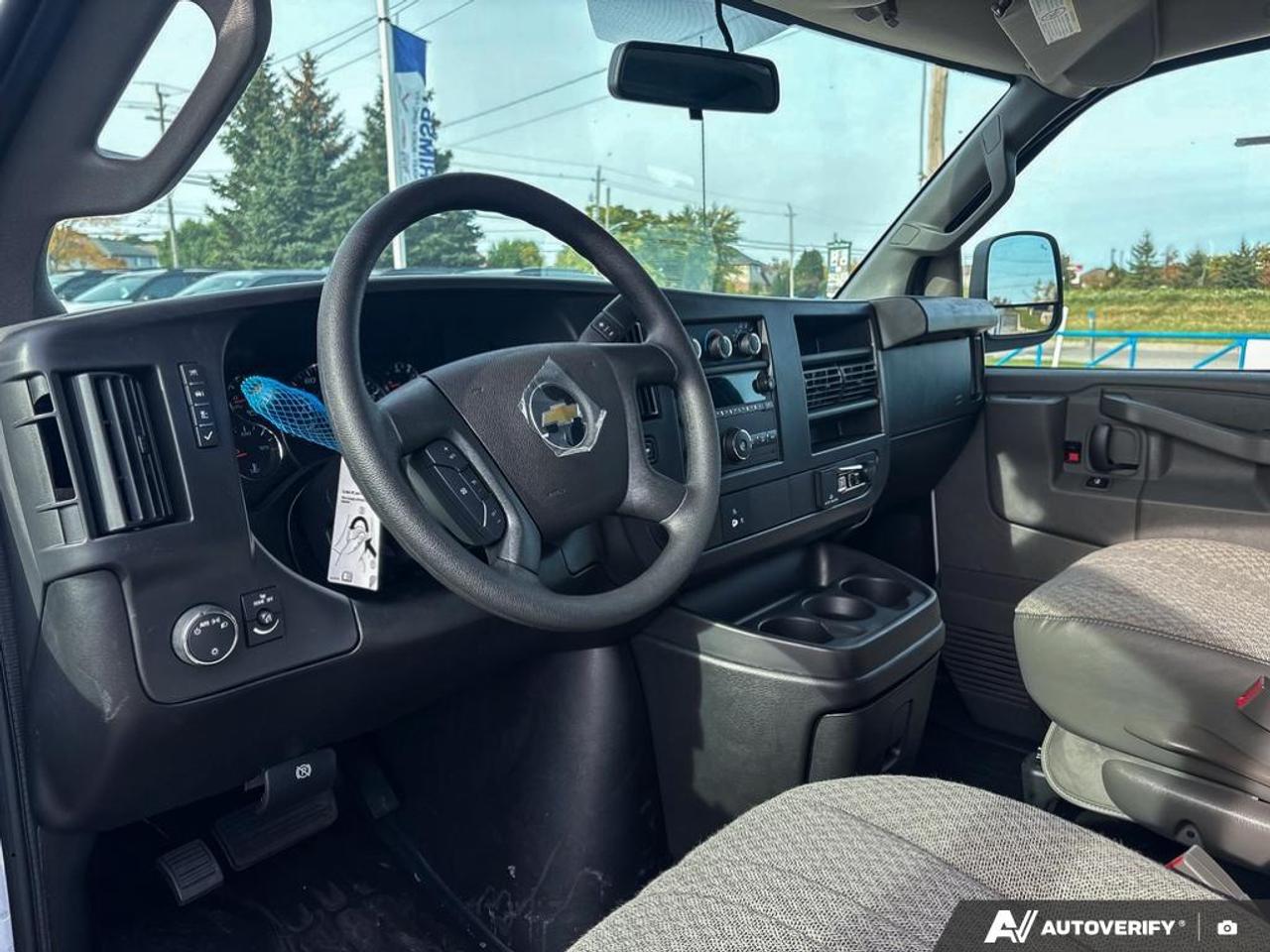 2026 Chevrolet Express 2500 Work Van Rear-Wheel Drive Extended Cargo Van Photo