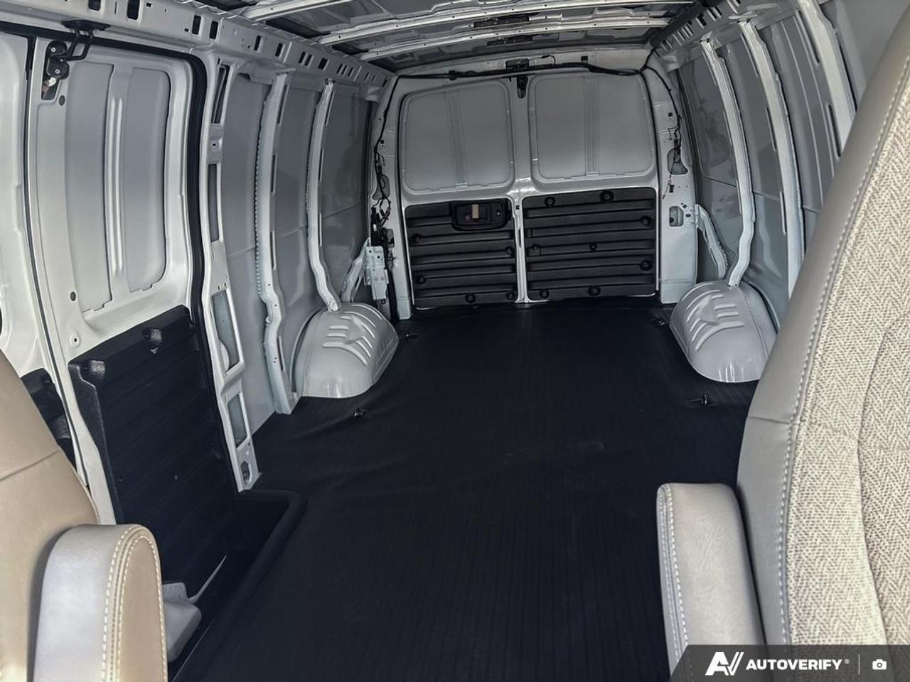 2026 Chevrolet Express 2500 Work Van Rear-Wheel Drive Extended Cargo Van Photo