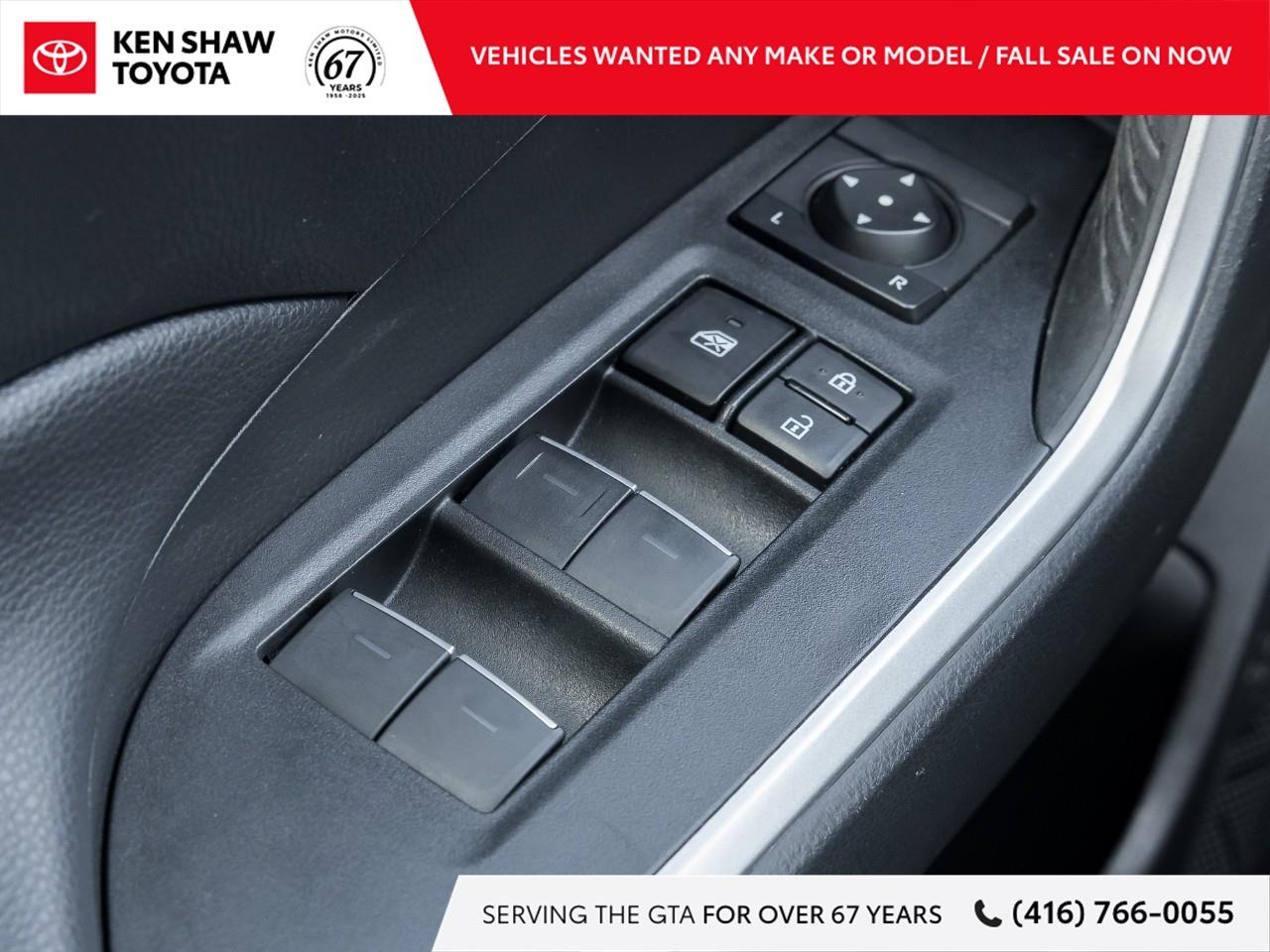 2023 Toyota RAV4 XLE 4dr All-wheel Drive Photo