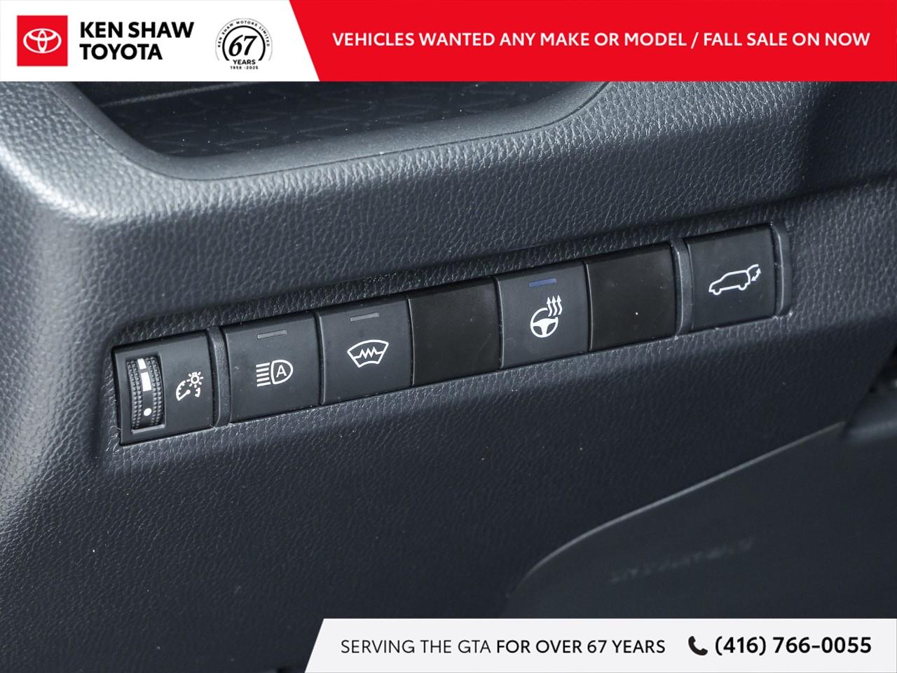 2023 Toyota RAV4 XLE 4dr All-wheel Drive Photo