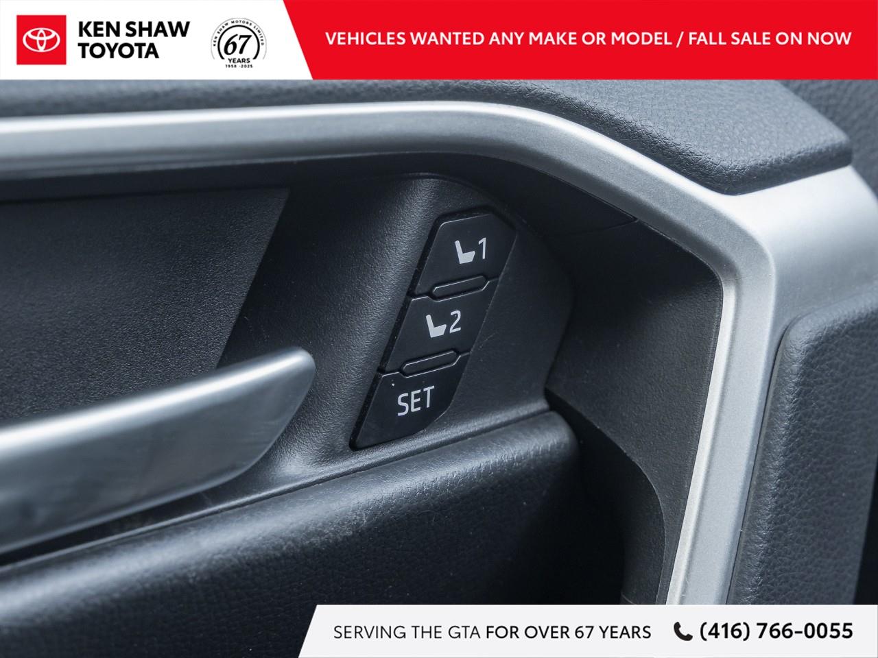 2023 Toyota RAV4 XLE 4dr All-wheel Drive Photo