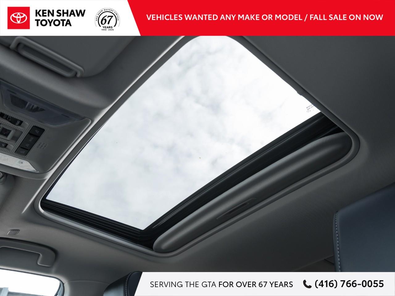 2023 Toyota RAV4 XLE 4dr All-wheel Drive Photo