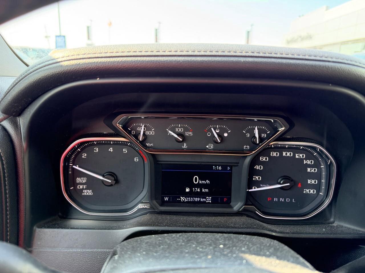 2019 GMC Sierra 1500 SLESLE, 5.3L V8, 4X4, ALLOYS, CLOTH, 1-OWNER, CERT Photo