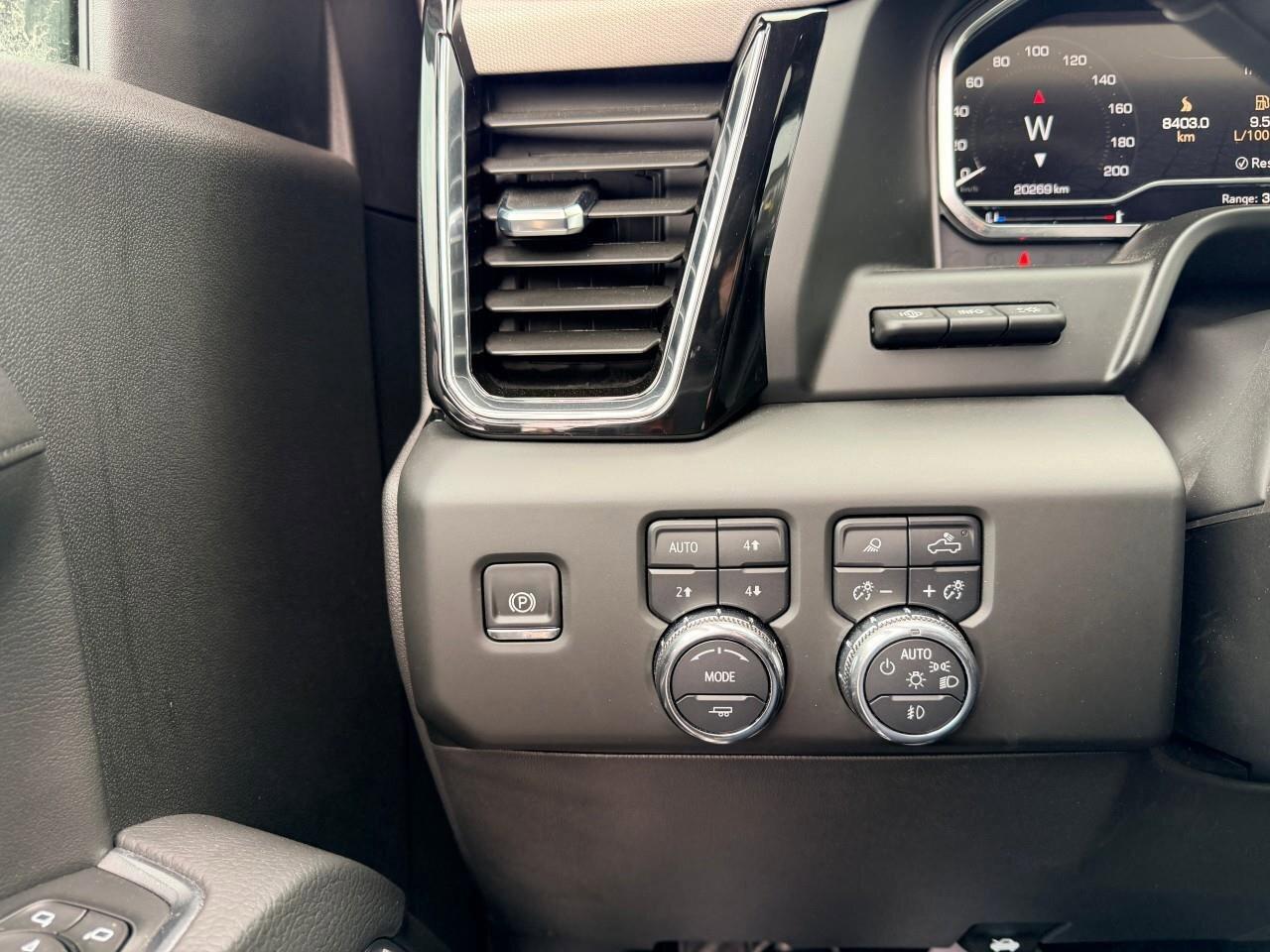 2025 GMC Sierra 1500 DenaliDENALI, 4X4, 3.0L DIESEL, ALLOYS, LEATHER, 1 Photo