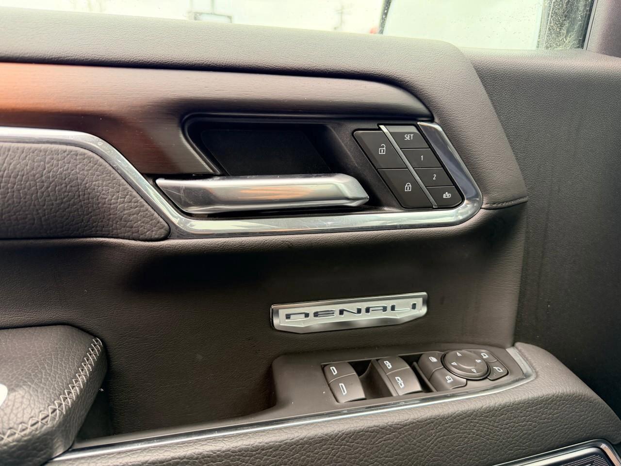 2025 GMC Sierra 1500 DenaliDENALI, 4X4, 3.0L DIESEL, ALLOYS, LEATHER, 1 Photo