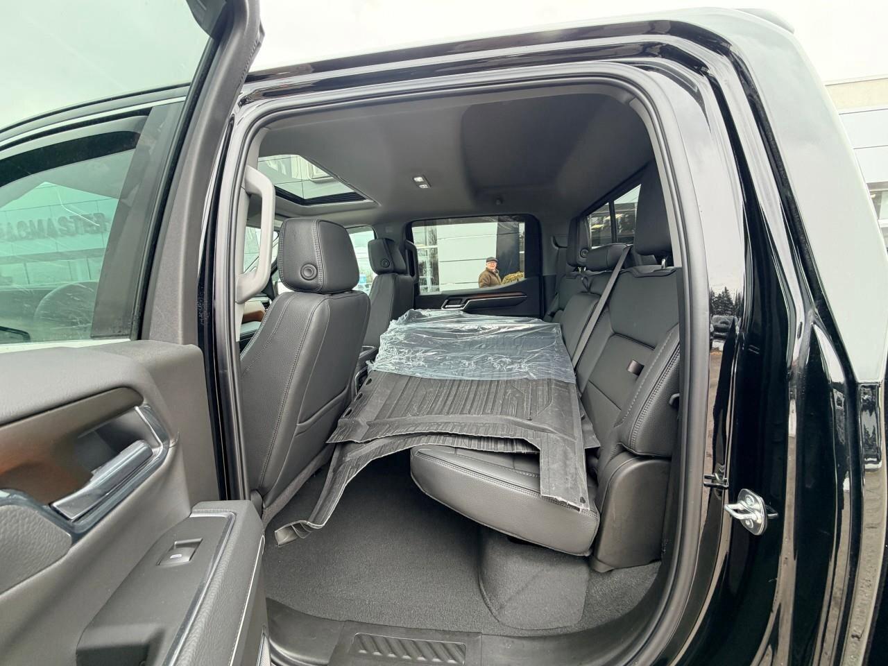 2025 GMC Sierra 1500 DenaliDENALI, 4X4, 3.0L DIESEL, ALLOYS, LEATHER, 1 Photo