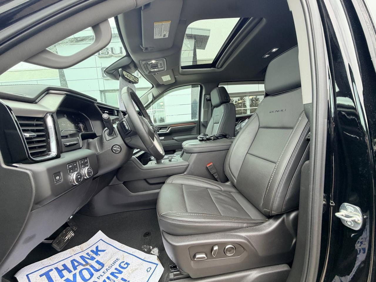 2025 GMC Sierra 1500 DenaliDENALI, 4X4, 3.0L DIESEL, ALLOYS, LEATHER, 1 Photo