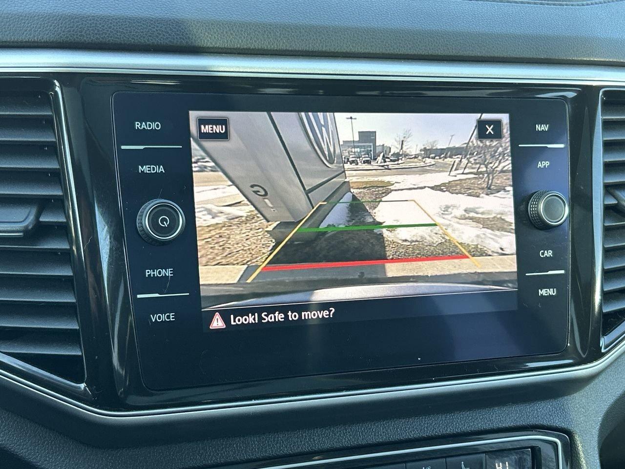 2019 Volkswagen Atlas Execline 3.6L 8sp at w/Tip 4MOTION Sunroof  Alloy Photo