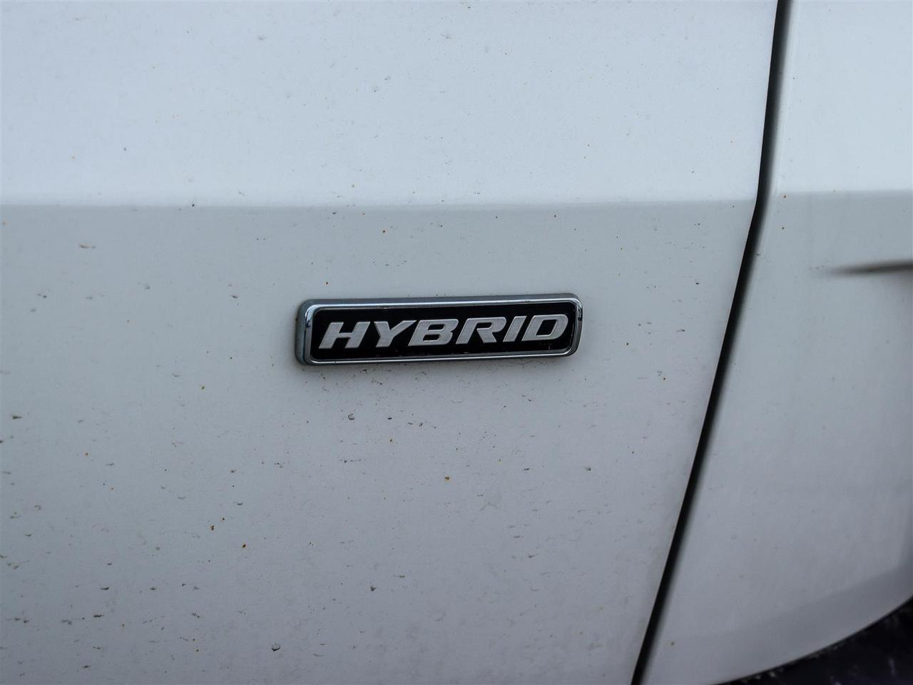 2020 Ford Escape Titanium Hybrid 4dr Front-Wheel Drive Photo