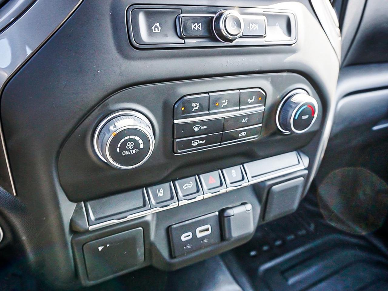 2024 Chevrolet SILVERADO 2500HD  Photo