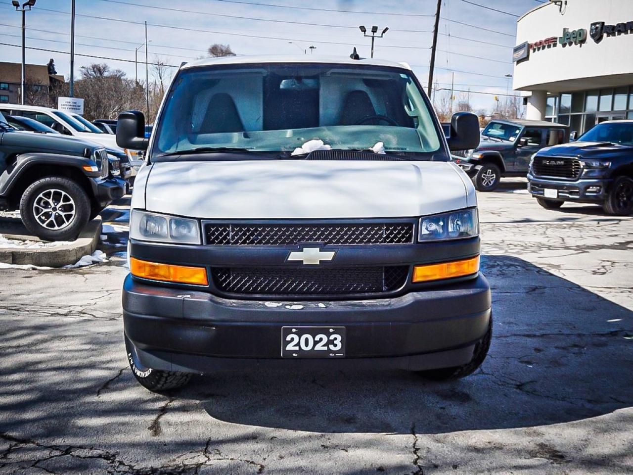 2023 Chevrolet Express  Photo