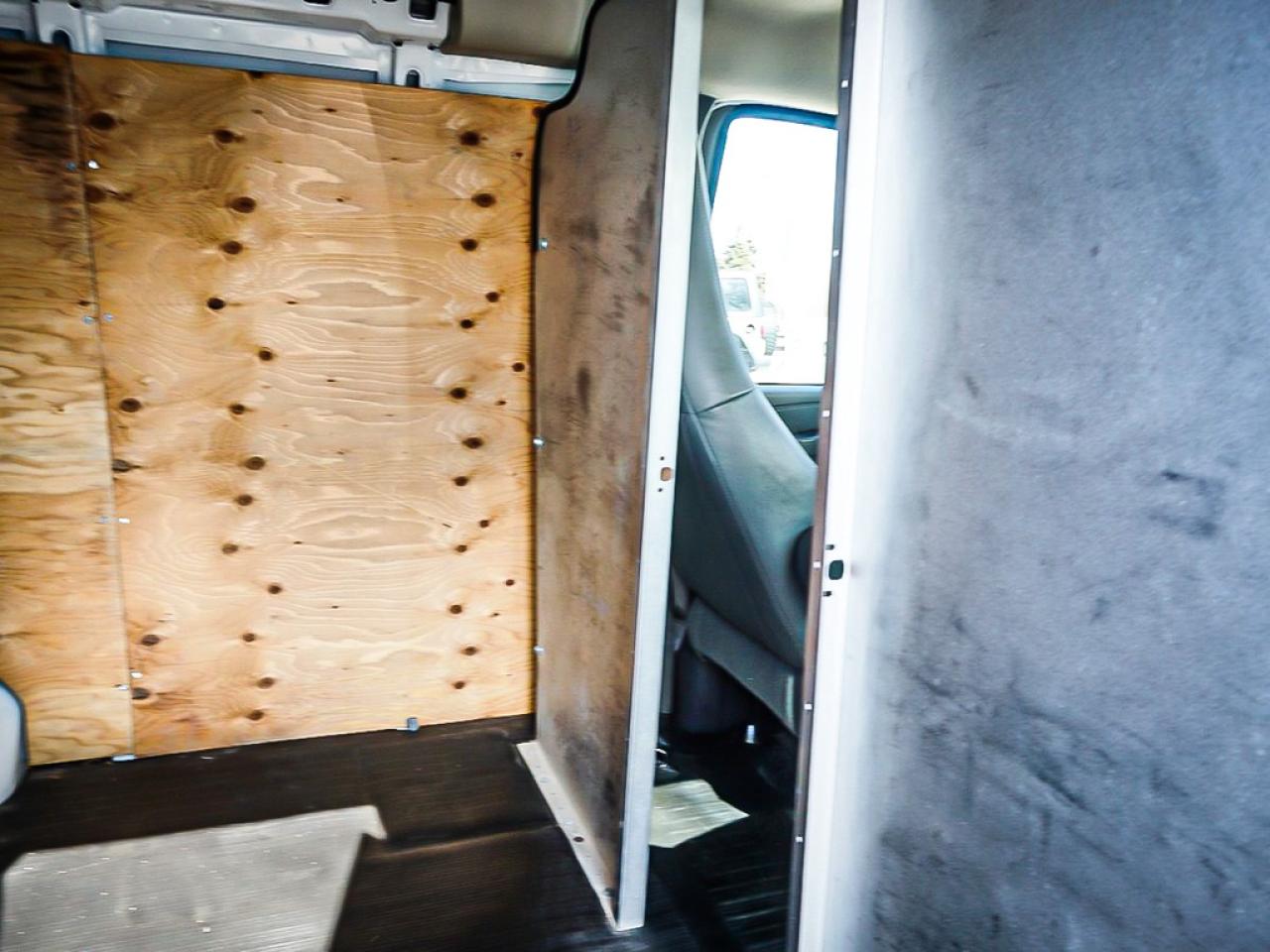 2023 Chevrolet Express  Photo