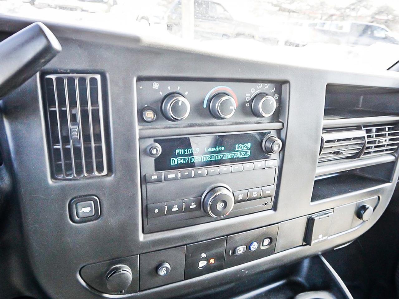 2023 Chevrolet Express  Photo