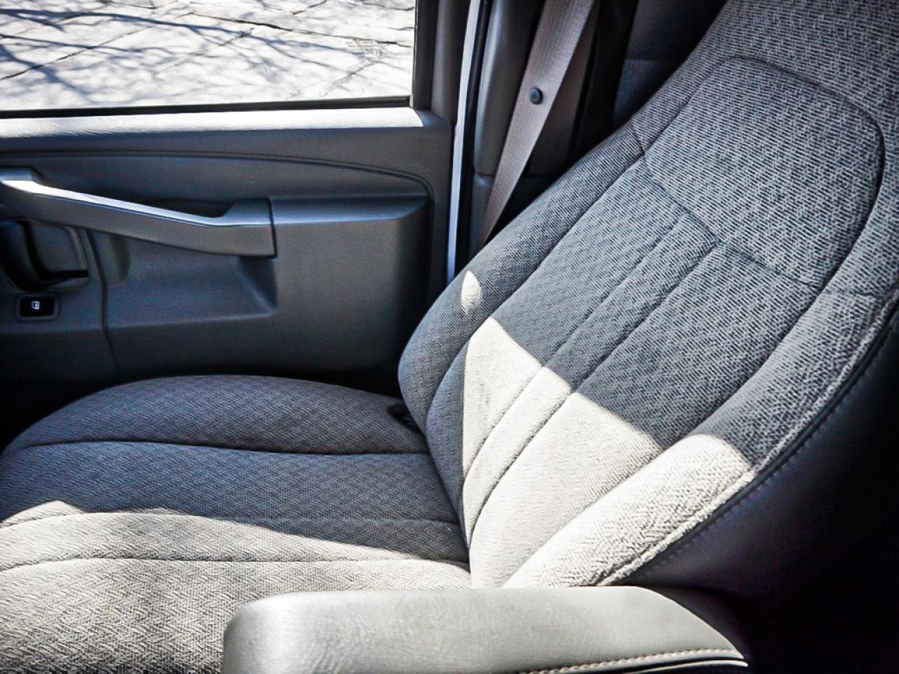 2023 Chevrolet Express  Photo