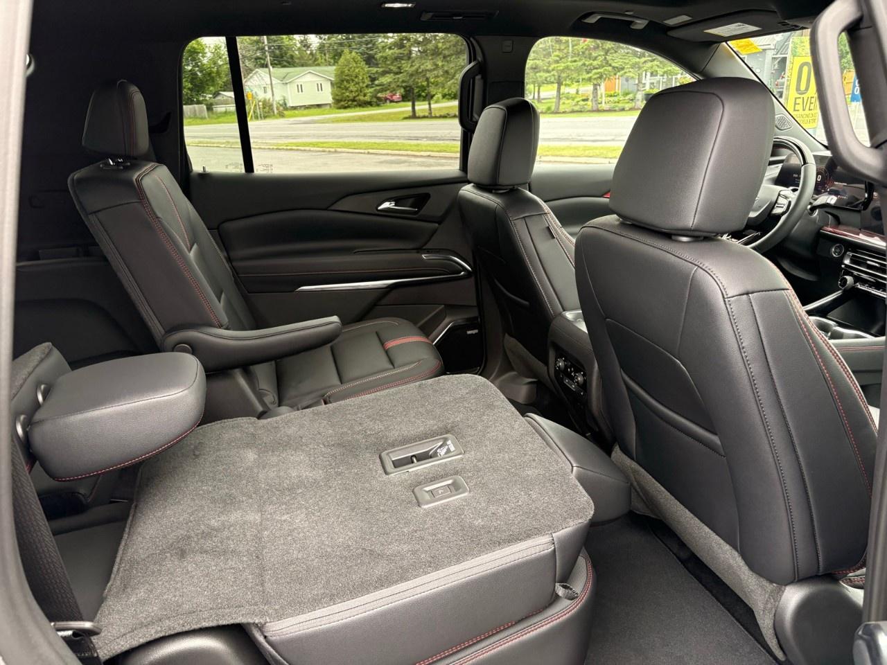 2026 Chevrolet Traverse AWD 4dr RS Photo