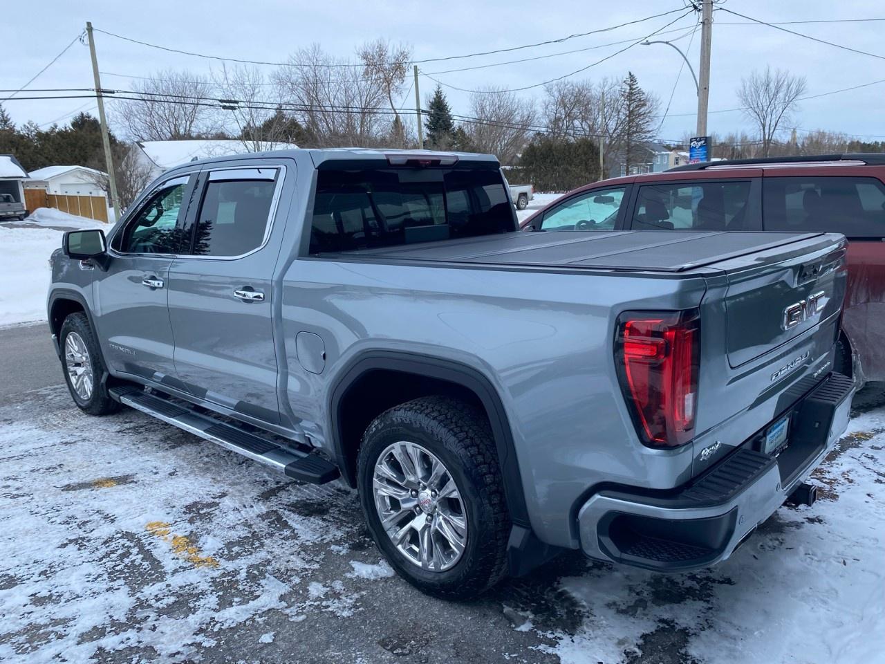 2024 GMC Sierra 1500 Crew Cab Short Box 4-Wheel Drive Denali Photo