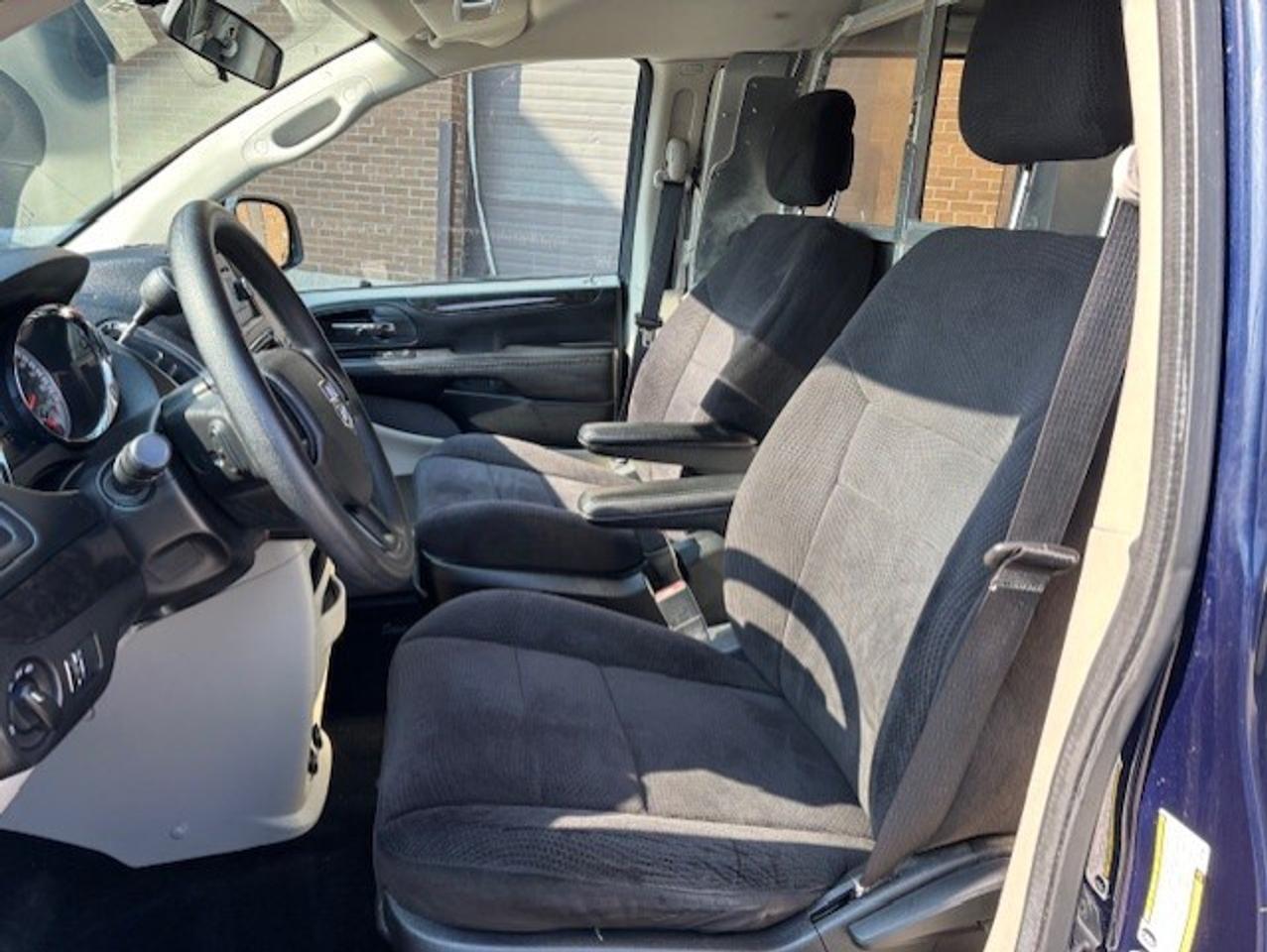 2014 Dodge Grand Caravan SE *CARGO-ONLY 87,000KM-1 OWNER-DIVIDER-CERTIFIED* Photo