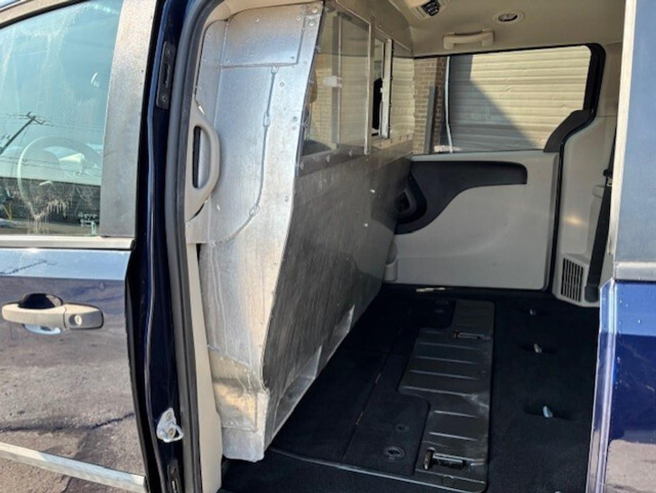 2014 Dodge Grand Caravan SE *CARGO-ONLY 87,000KM-1 OWNER-DIVIDER-CERTIFIED* Photo