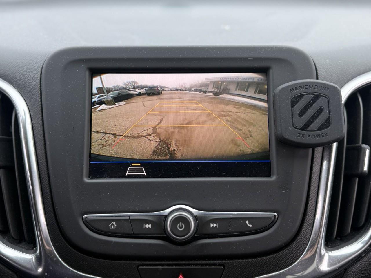 2020 Chevrolet Equinox LT w/1LT Front-Wheel Drive Photo