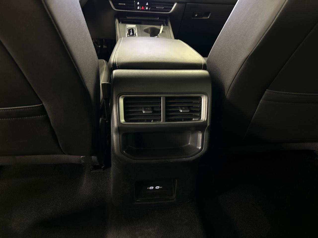 2025 Volkswagen Atlas Cross Sport 2.0 TSI Comfortline 4dr All-Wheel Drive 4MOTION Photo