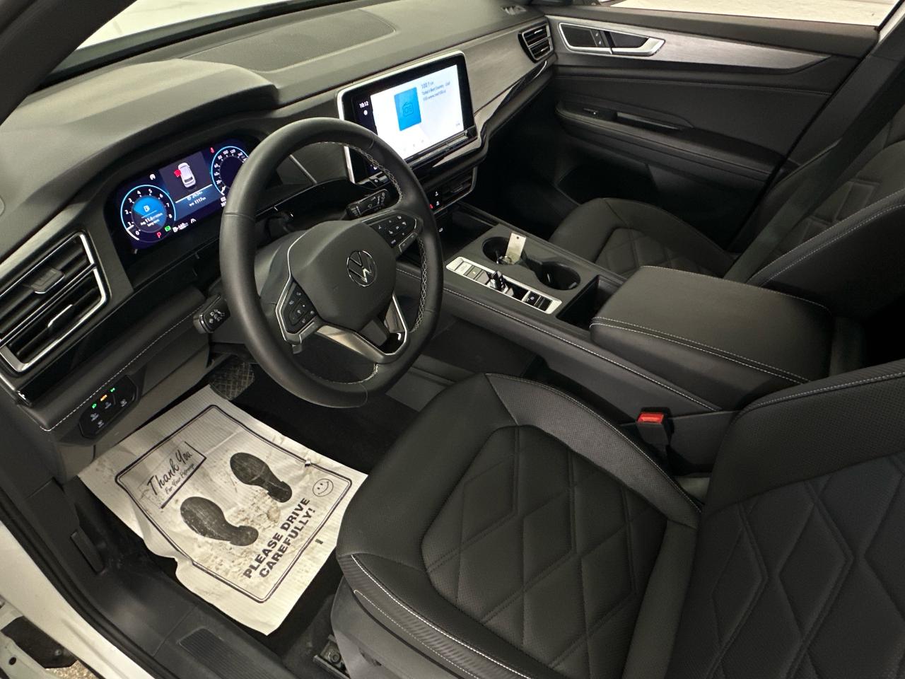 2025 Volkswagen Atlas Cross Sport 2.0 TSI Comfortline 4dr All-Wheel Drive 4MOTION Photo