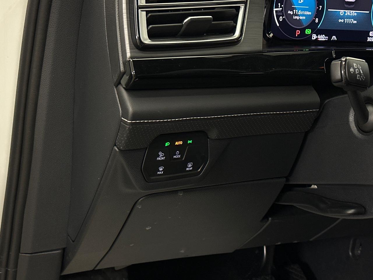 2025 Volkswagen Atlas Cross Sport 2.0 TSI Comfortline 4dr All-Wheel Drive 4MOTION Photo