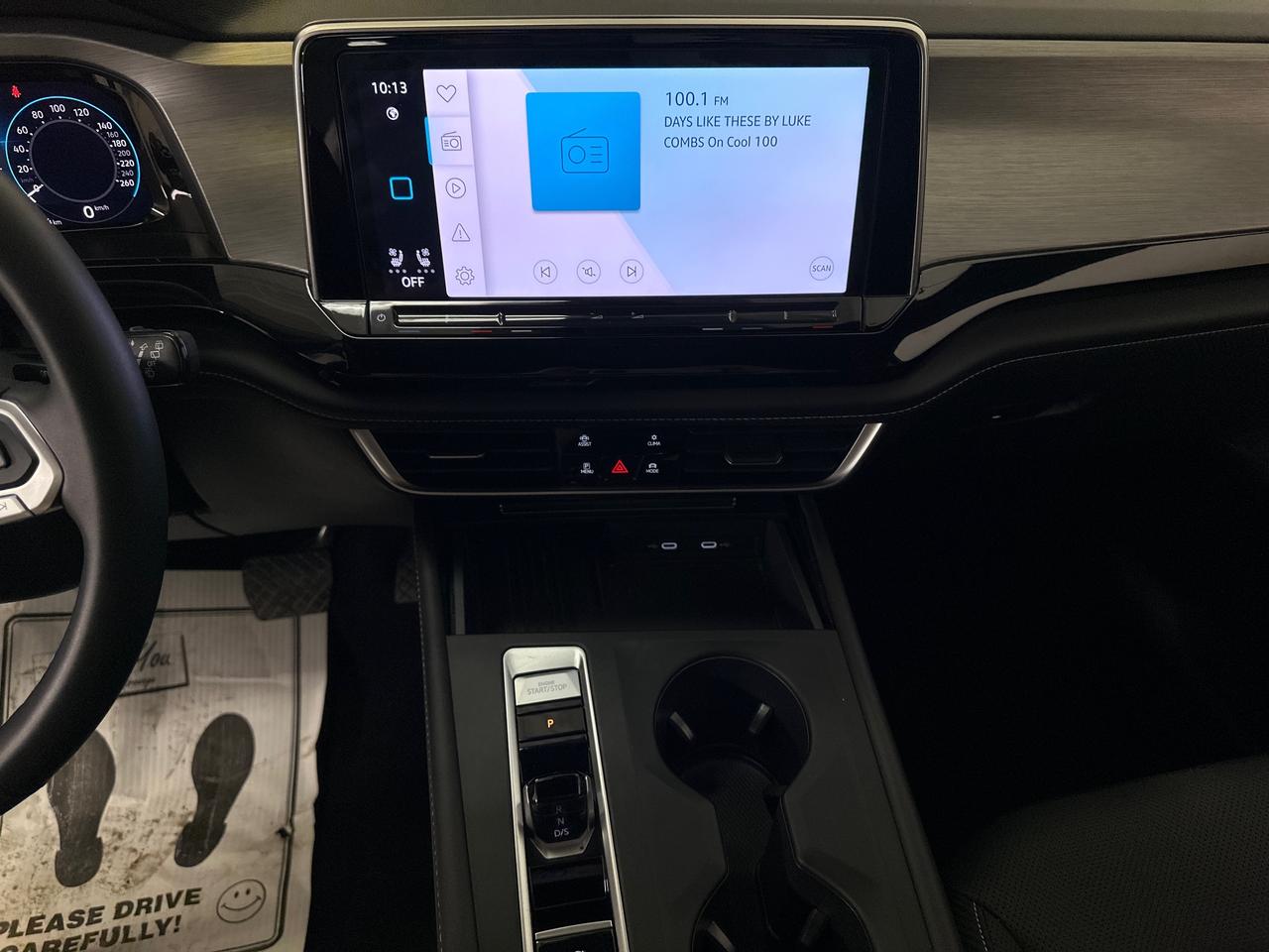 2025 Volkswagen Atlas Cross Sport 2.0 TSI Comfortline 4dr All-Wheel Drive 4MOTION Photo