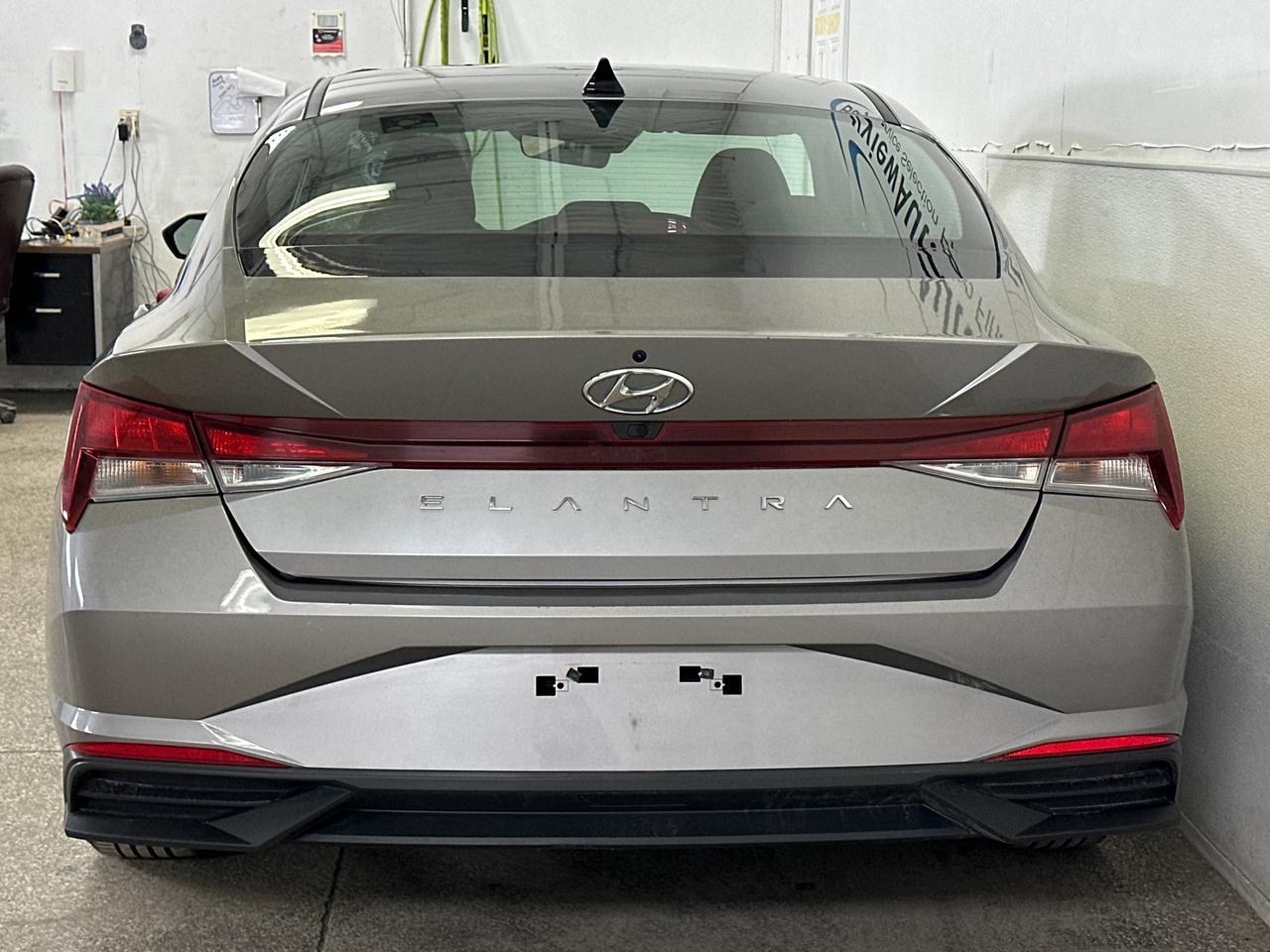 2023 Hyundai Elantra Preferred w/Tech Pkg 4dr Sedan Photo