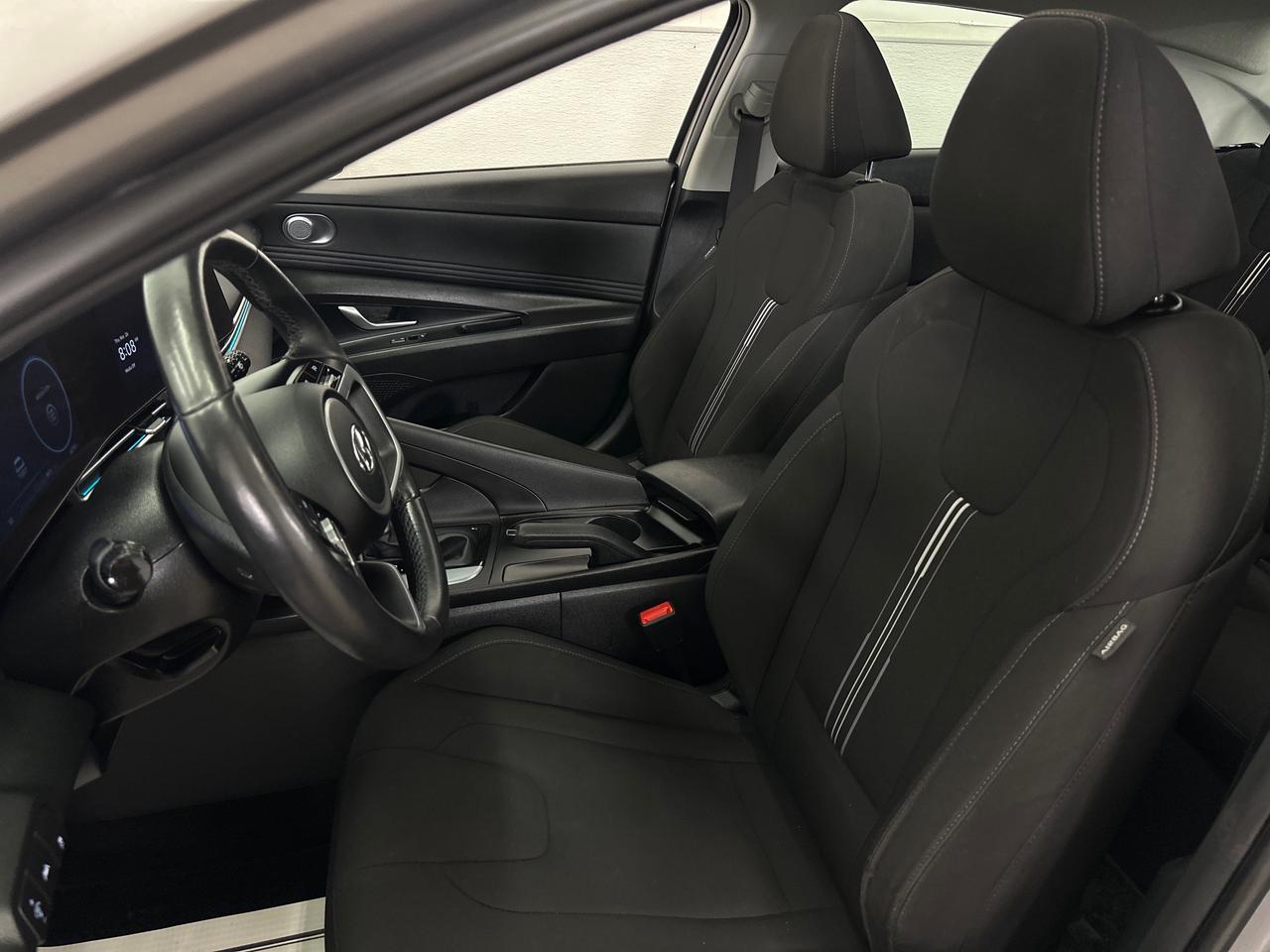 2023 Hyundai Elantra Preferred w/Tech Pkg 4dr Sedan Photo