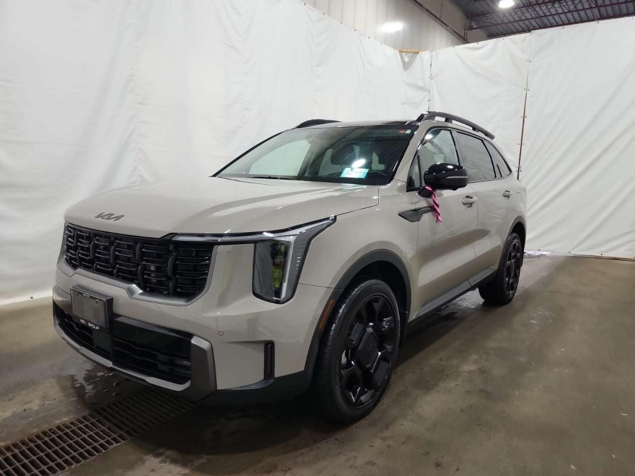 Serving Quinte for 60 years! 43,000 vehicles sold! We are one of Canadas largest independent retailers! High quantity-quality lease returns at live market pricing, best finance rates, rates as low as 6.45%, and no hidden fees. Up to 300 vehicles to choose from in 1 location. The way used car buying should be!