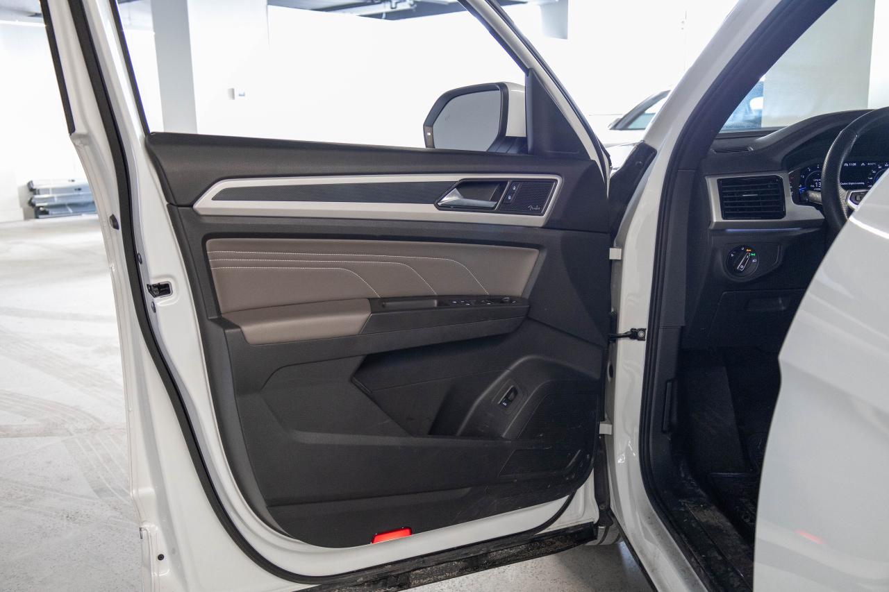 2023 Volkswagen Atlas Cross Sport Execline 3.6 Safety Certified Welcome Trades Photo