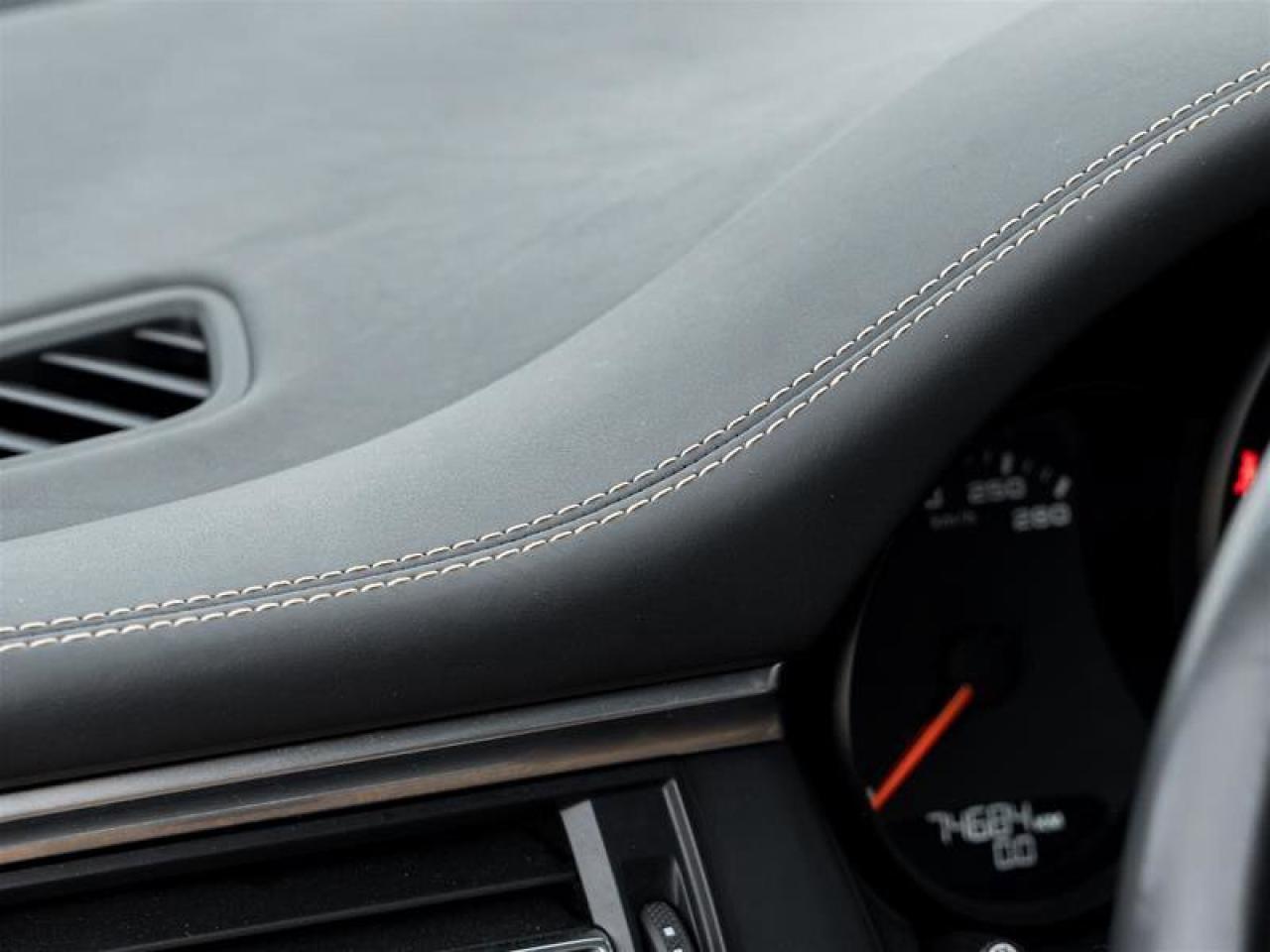 2020 Porsche Macan AWD CPO Surround View Thermally & Noise Insulated Photo