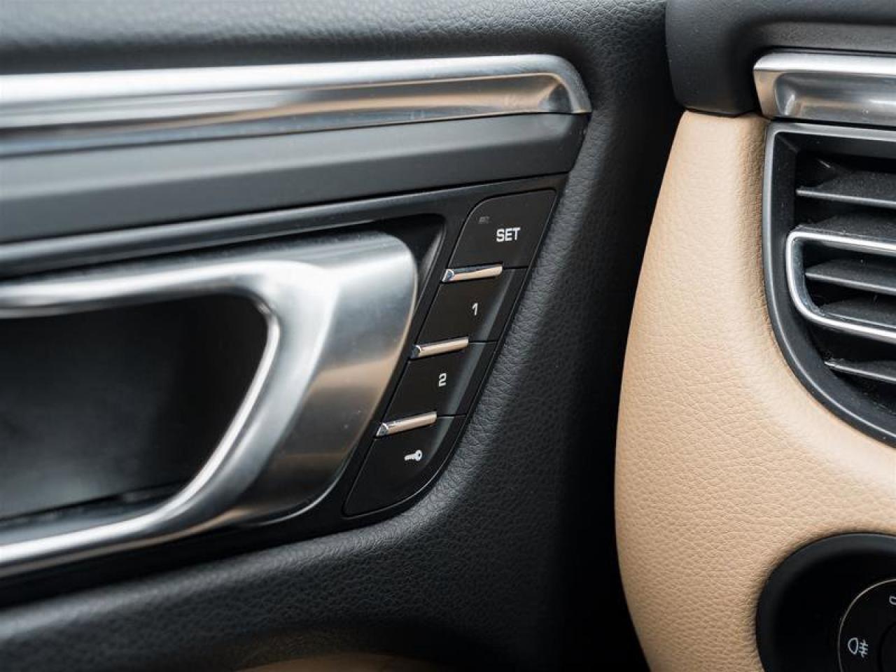 2020 Porsche Macan AWD CPO Surround View Thermally & Noise Insulated Photo