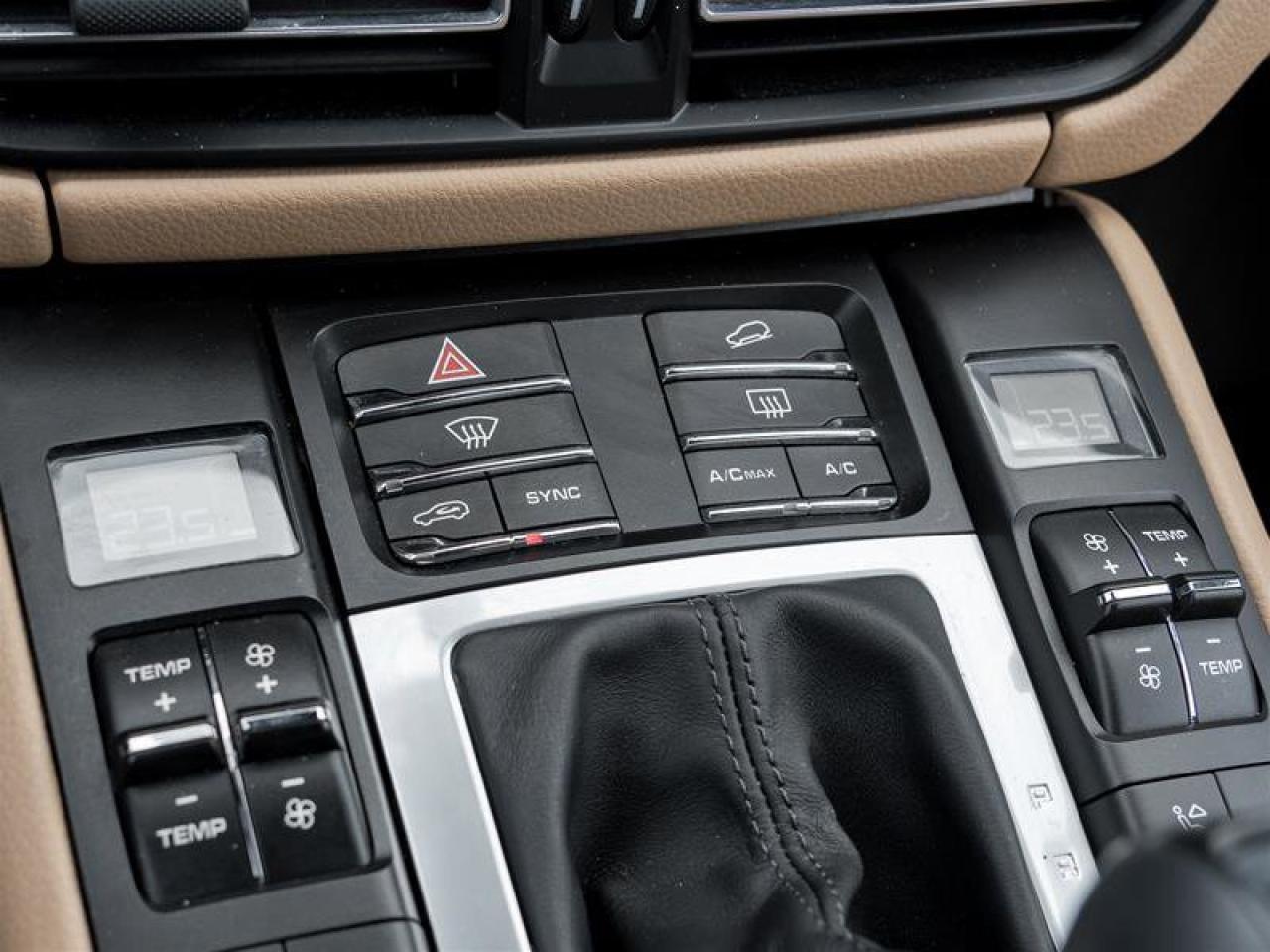 2020 Porsche Macan AWD CPO Surround View Thermally & Noise Insulated Photo