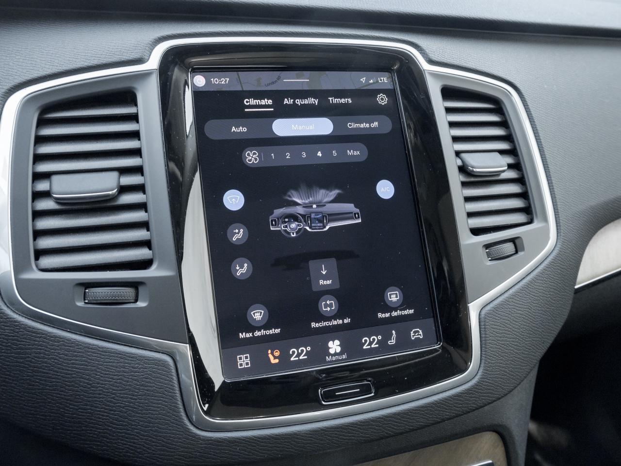 2024 Volvo XC90 B6 AWD 7-Seater  OFF LEASE  LOW MILEAGE  LIKE NEW Photo