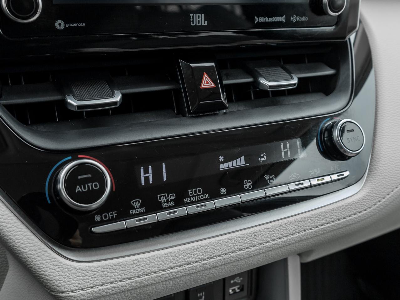 2022 Toyota Corolla Cross XLE AWD   FINANCE AS LOW AS 6.29% Photo