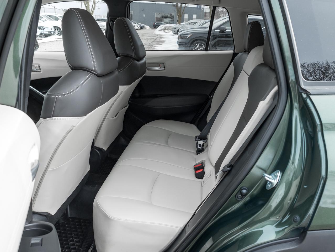 2022 Toyota Corolla Cross XLE AWD   FINANCE AS LOW AS 6.29% Photo